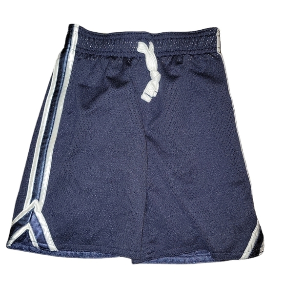 5/$10 Carter’s size 4T blue basketball shorts - Picture 1 of 6